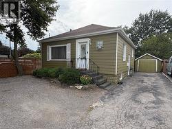 446 UPPER GAGE Avenue  Hamilton, ON L8V 4H9
