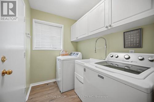 5540 Prosper Court, Mississauga, ON - Indoor Photo Showing Laundry Room