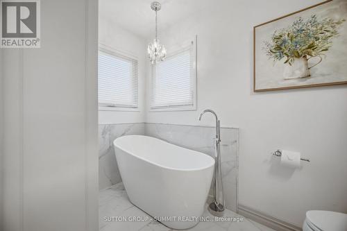 5540 Prosper Court, Mississauga, ON - Indoor Photo Showing Bathroom