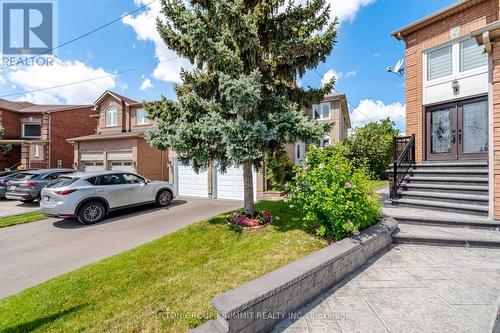 5540 Prosper Court, Mississauga, ON - Outdoor With Facade