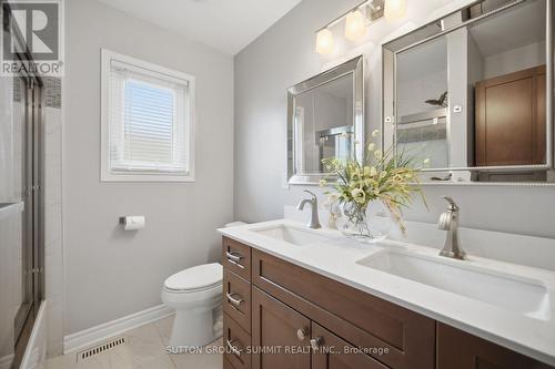 5540 Prosper Court, Mississauga, ON - Indoor Photo Showing Bathroom