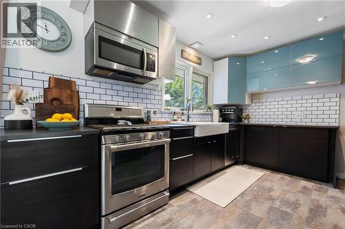 16 Gibson Drive, Simcoe, ON - Indoor Photo Showing Kitchen With Upgraded Kitchen