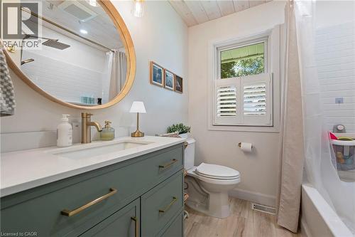 16 Gibson Drive, Simcoe, ON - Indoor Photo Showing Bathroom