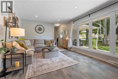 16 Gibson Drive, Simcoe, ON - Indoor Photo Showing Living Room