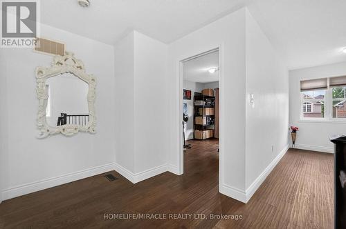 452 Tyrone Crescent, Milton, ON - Indoor Photo Showing Other Room