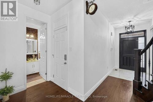 452 Tyrone Crescent, Milton, ON - Indoor Photo Showing Other Room