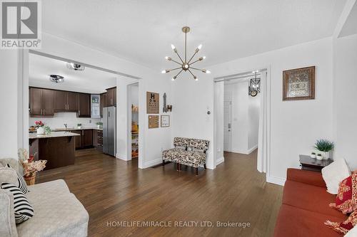 452 Tyrone Crescent, Milton, ON - Indoor Photo Showing Living Room