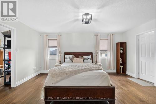 452 Tyrone Crescent, Milton, ON - Indoor Photo Showing Bedroom