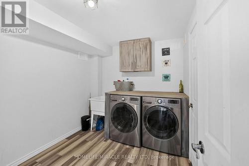452 Tyrone Crescent, Milton, ON - Indoor Photo Showing Laundry Room