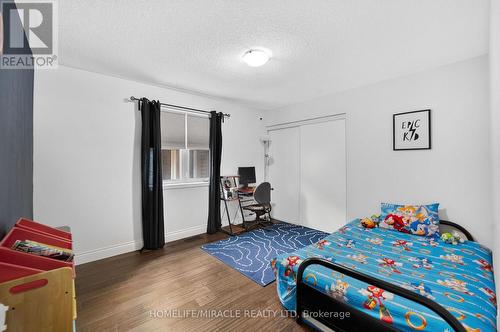 452 Tyrone Crescent, Milton, ON - Indoor Photo Showing Bedroom