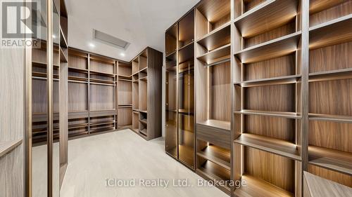 2539 Rugby Road, Mississauga, ON - Indoor With Storage