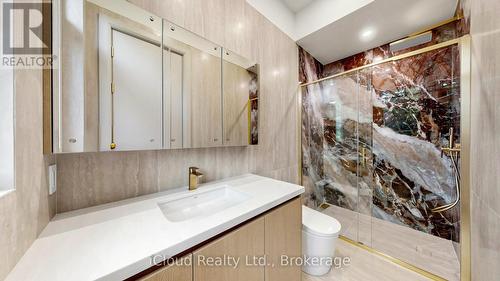 2539 Rugby Road, Mississauga, ON - Indoor Photo Showing Bathroom