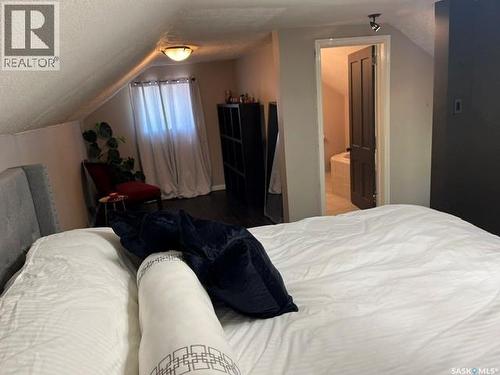 904 Eberts Street, Indian Head, SK - Indoor Photo Showing Bedroom
