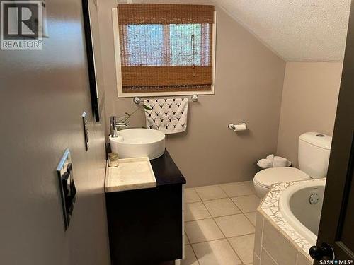 904 Eberts Street, Indian Head, SK - Indoor Photo Showing Bathroom
