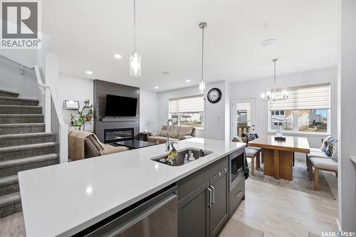 231 Katz Court, Saskatoon, SK - Indoor Photo Showing Kitchen With Upgraded Kitchen
