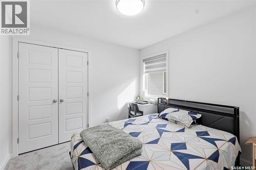231 Katz Court, Saskatoon, SK - Indoor Photo Showing Bedroom