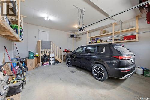 231 Katz Court, Saskatoon, SK - Indoor Photo Showing Garage