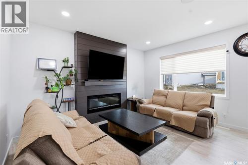 231 Katz Court, Saskatoon, SK - Indoor Photo Showing Living Room With Fireplace