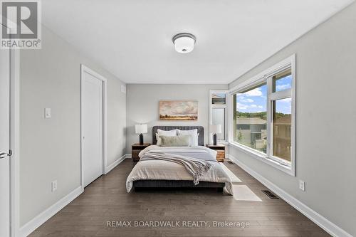 14 Philosopher Private, Ottawa, ON - Indoor Photo Showing Bedroom