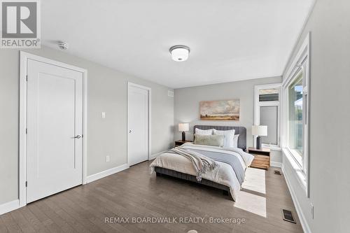 14 Philosopher Private, Ottawa, ON - Indoor Photo Showing Bedroom