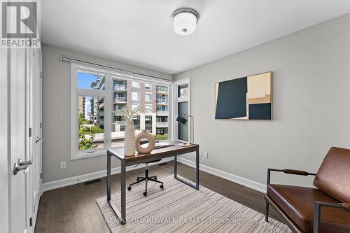 14 Philosopher Private, Ottawa, ON - Indoor Photo Showing Office