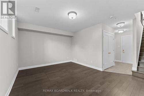 14 Philosopher Private, Ottawa, ON - Indoor Photo Showing Other Room