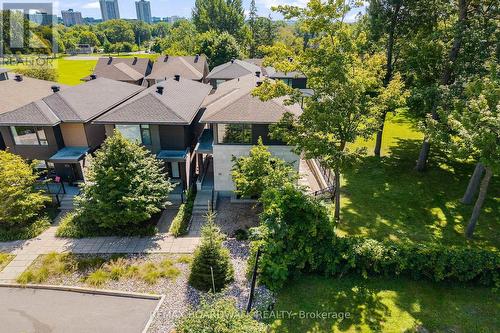 14 Philosopher Private, Ottawa, ON - Outdoor