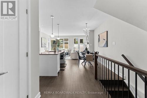 14 Philosopher Private, Ottawa, ON - Indoor Photo Showing Other Room