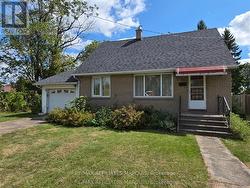 41 ELGIN STREET W  Smiths Falls, ON K7A 3C5