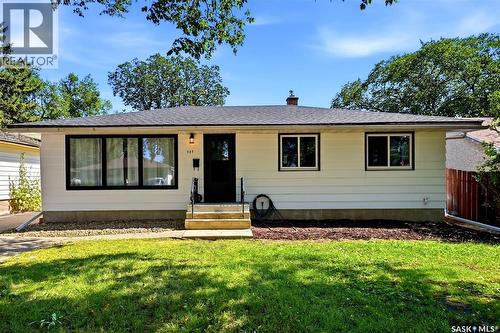 137 Garnet STREET  Regina, SK S4R 3R9