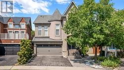 82 PENBRIDGE CIRCLE  Brampton, ON L7A 2R1