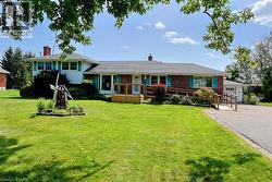 513 RIDGE Road W  Grimsby, ON L3M 4E7