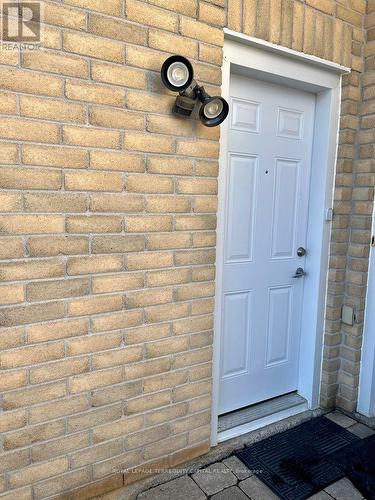 LOWER - 48 NICOLE MARIE AVENUE , Barrie, Ontario L4M 6Y6 2
