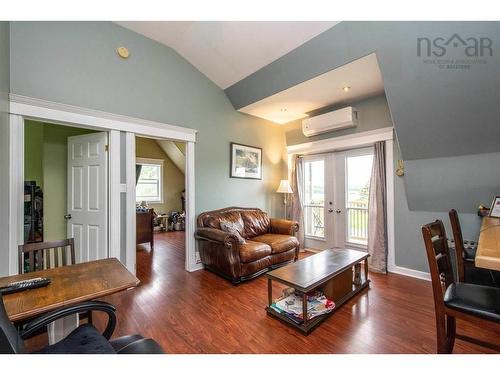 16 Williams Point Road, Antigonish, NS - Indoor Photo Showing Living Room