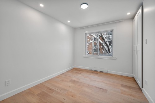 Chambre à coucher - 1040 Rue De Valcartier, Montréal (Villeray/Saint-Michel/Parc-Extension), QC - Indoor Photo Showing Other Room