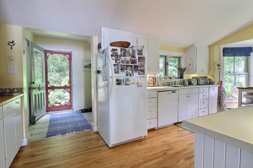 Kitchen - 4205 Ch. Magog, North Hatley, QC - Indoor Photo Showing Other Room