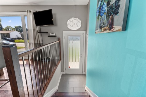 389 Rue Turner — photo 3
