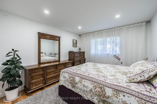 3 Vineberg Drive, Hamilton, ON - Indoor Photo Showing Bedroom
