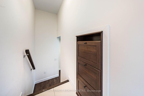 3 Vineberg Drive, Hamilton, ON - Indoor Photo Showing Other Room