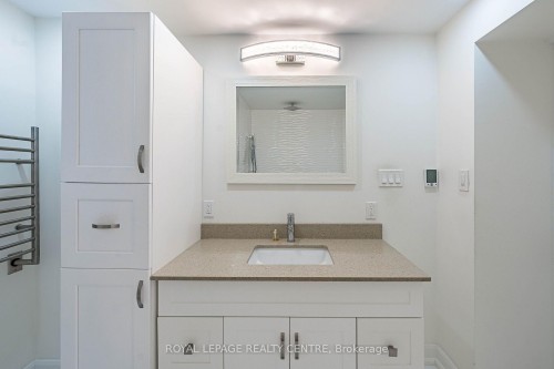 3 Vineberg Drive, Hamilton, ON - Indoor