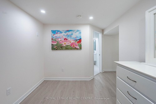 3 Vineberg Drive, Hamilton, ON - Indoor Photo Showing Other Room