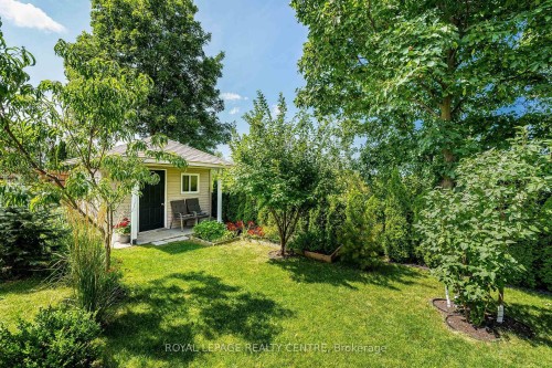 3 Vineberg Drive, Hamilton, ON - Outdoor