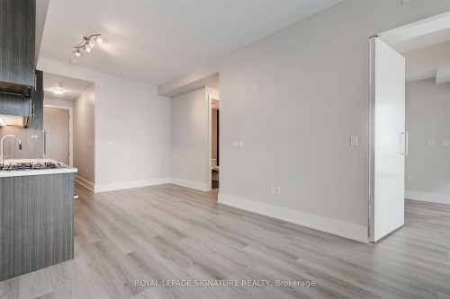 424-29 Queens Quay E, Toronto, ON - Indoor Photo Showing Kitchen