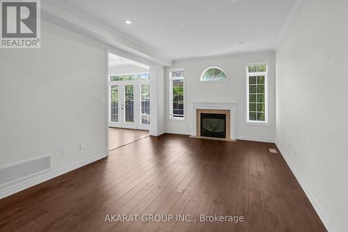 4650 Ethel Road, Burlington, ON - Indoor Photo Showing Living Room With Fireplace
