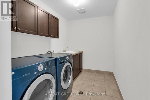 4650 Ethel Road, Burlington, ON - Indoor Photo Showing Laundry Room