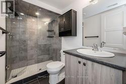 3-pc bath with upgraded shower - 