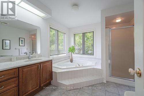 29 Taj Court, Ottawa, ON - Indoor Photo Showing Bathroom