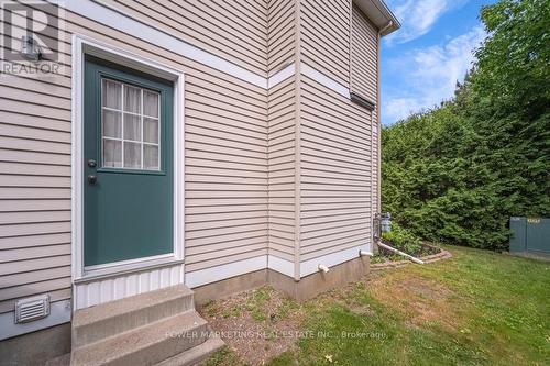 29 Taj Court, Ottawa, ON - Outdoor