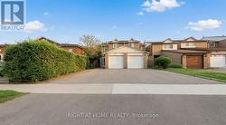35 CHALFIELD LANE  Mississauga, ON L4Z 1K8