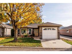 615 Glenmeadows Road Unit# 13  Kelowna, BC V1V 1N9